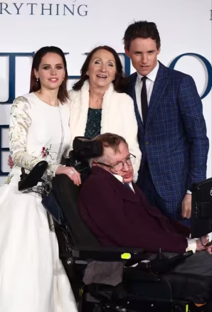 Stephen Hawking Felicity Jones Eddie Redmayne and Jane Hawking at an event for The Theory of Everything 2014
