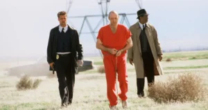 Se7en-Seven plot explained: dark clues, grim logic, and that final box!